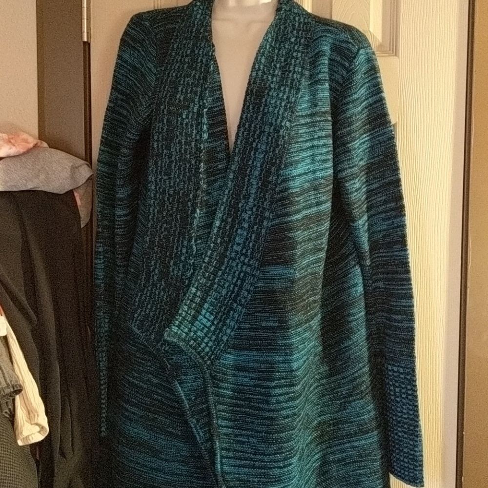 Really pretty sweater